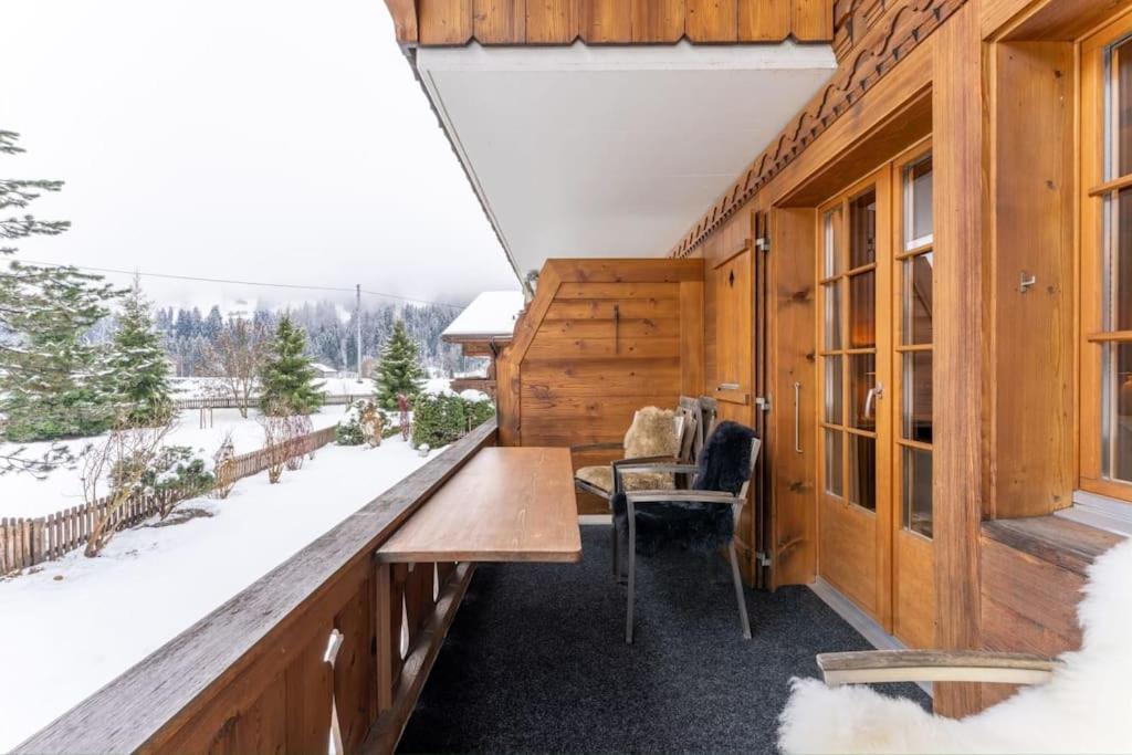 Charming Alpine Apartment 그슈타드 외부 사진